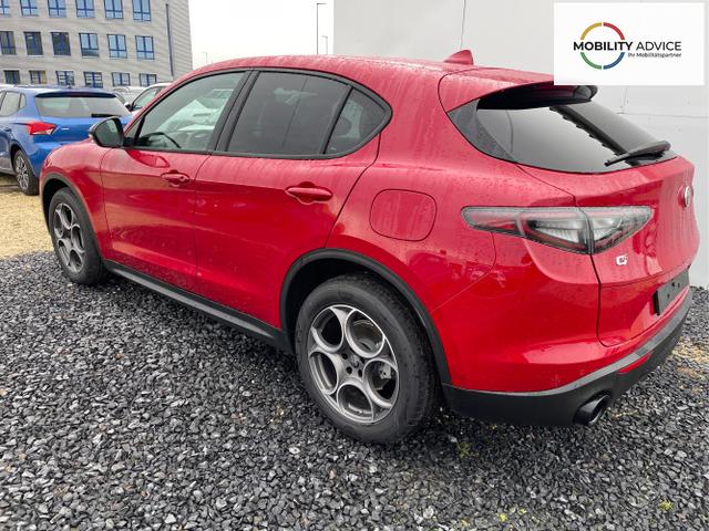 Alfa Romeo / Stelvio / Wei&szlig; / / / 
