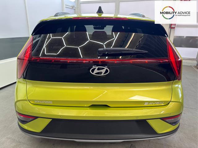 Hyundai / BAYON / Gr&uuml;n / / / NAVI SHZ RFK PDC KLIMAAUTOMATIK Licht/Regensensor
