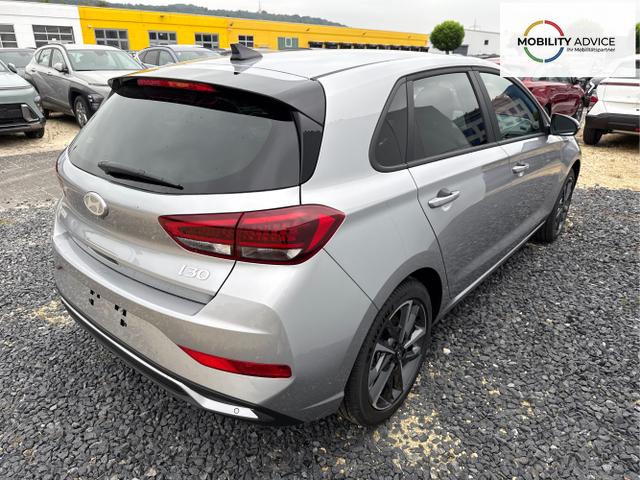 Hyundai / i30 / Silber / / / EDITION SHZ NAVI ALU LED RFK PDC