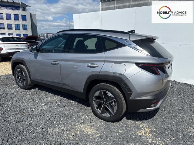 Hyundai / TUCSON / Silber / / / PANO SHZ v+h 18 ALU