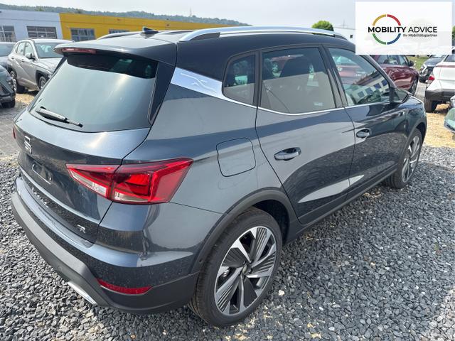 Seat / Arona / Grau / / / NAVI SHZ VOLL LED RFK PDC v+h 18ALU 