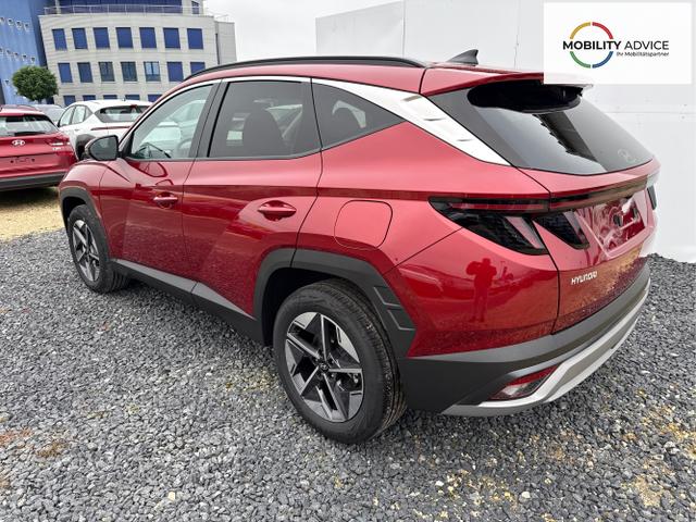 Hyundai / TUCSON / Rot / / / DCT ACC SHZ NAVI PDC RFK