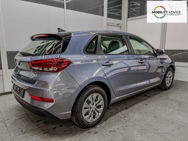 Hyundai i30 STYLE NAVI LED RFK PDC 