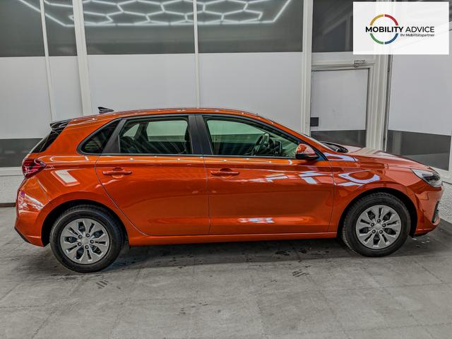 Hyundai i30 STYLE NAVI LED RFK PDC 