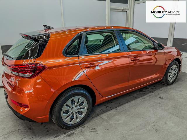 Hyundai i30 STYLE NAVI LED RFK PDC 