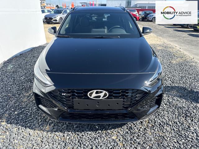 Hyundai / i30 / Schwarz / / / DCT N-LINE SHZ NAVI RFK
