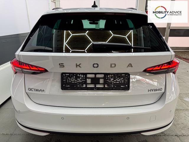 Skoda Octavia Combi Selection DSG ACC NAVI BSD 