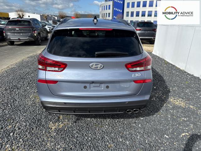 Hyundai / i30 / Grau / / / 