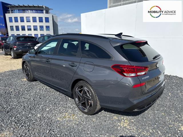 Hyundai / i30 / Grau / / / 