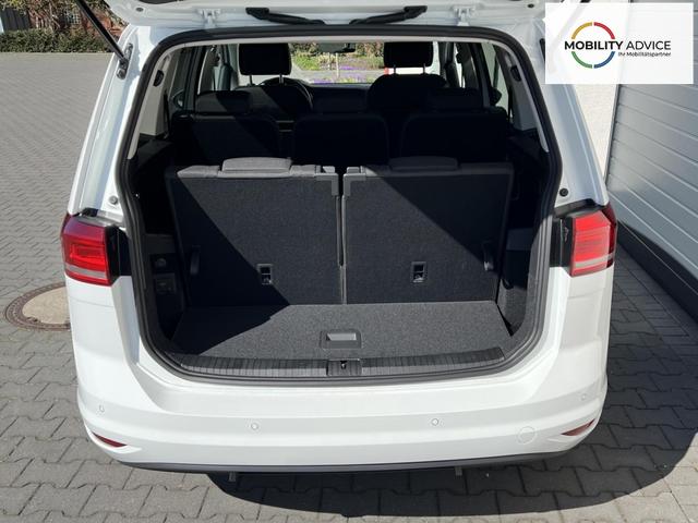 Volkswagen Touran Highline 1,5 TSI DSG 110KW 7 Sitze 