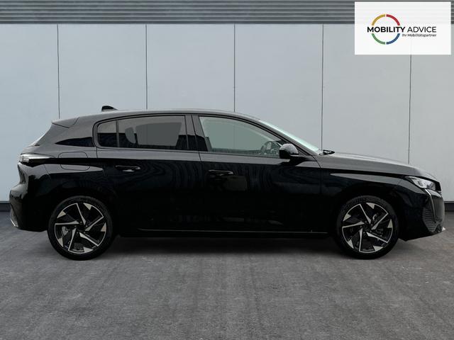 Peugeot / 308 / Schwarz / / / SHZ+KAMERA+NAVI+KEYLESS+ACC+17 LM