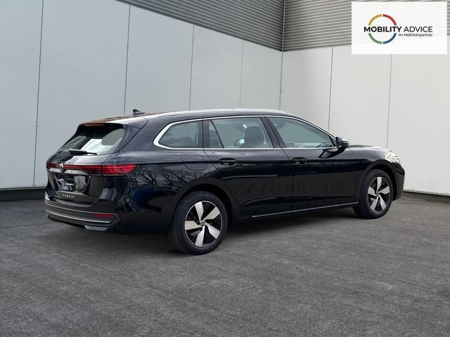 Volkswagen / Passat Variant / Schwarz / / / DSG+AHK+MASSAGE+NAVI+ACC+KAMERA+LED+17 ALU