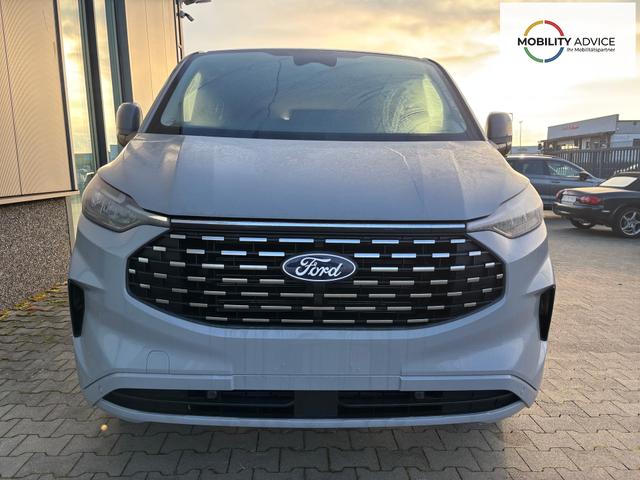 Ford Tourneo Custom Sport 2.5 Duratec Hybrid (PHEV) 232PS CVT (AUTOMATIK) L2 (LANGER RADSTAND) H1, 5J Garantie, 8 Pl&auml;tze, 17" Alu, Schiebet&uuml;re re+li, Teil-Kunstlederpolster + Sitzheizung, 3-Zonen-Klimautomatik, Alarm, Privacy-Glas, Parksensoren v/h, R&uuml;ckfahrkamera, LED-Scheinwe 