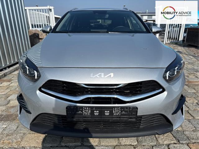 Kia / Ceed / Silber / / / , Beispielbilder, ggf. teilweise mit Sonderausstattung