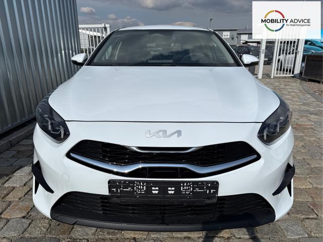 Kia / Ceed / Wei&szlig; / / / , Beispielbilder, ggf. teilweise mit Sonderausstattung