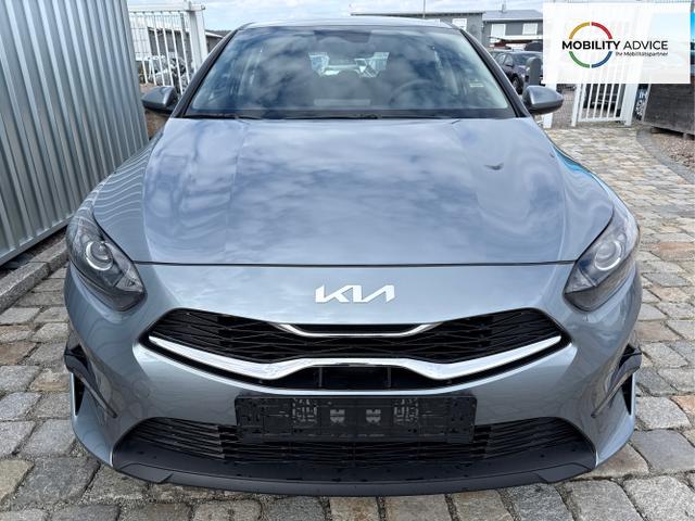 Kia / Ceed / Silber / / / , Beispielbilder, ggf. teilweise mit Sonderausstattung