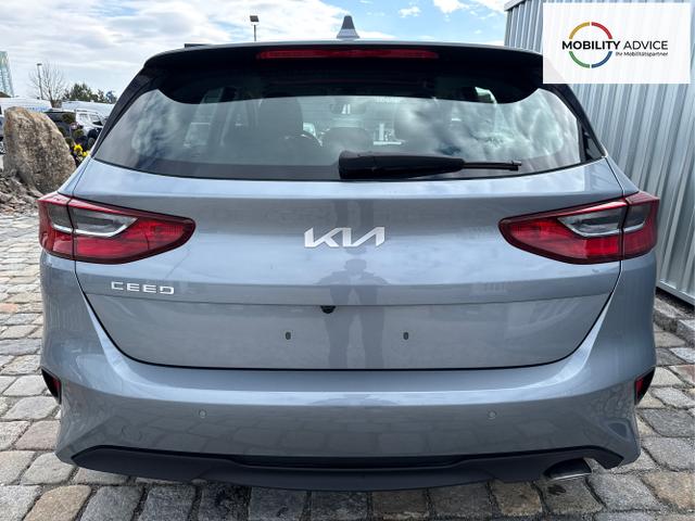 Kia / Ceed / Silber / / / , Beispielbilder, ggf. teilweise mit Sonderausstattung