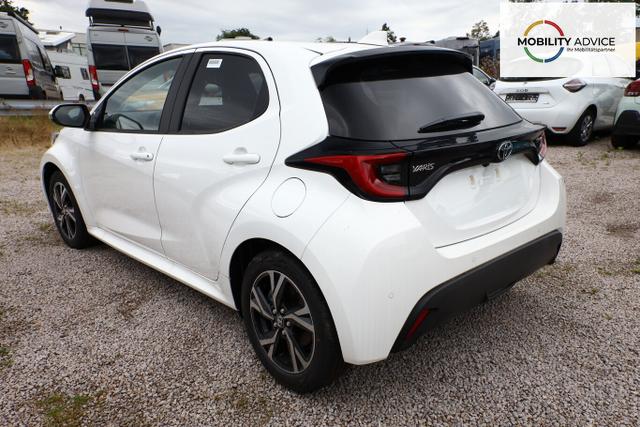 Toyota Yaris LED DigiC Privacy ACC Kam 16"LM CarPlay 