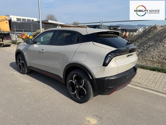 Alfa Romeo Junior Speciale Ibrida Nav LED LM18 elektr.Heckkl ACC SHZ 