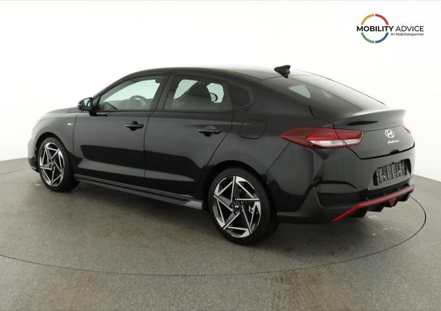 Hyundai i30 N Line 1.5 T-GDI DCT Fastback N-LINE, Navi, 18-Zoll, Kamera, LED, Winter 