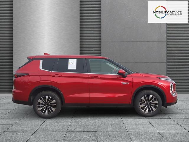 Mitsubishi Outlander Plus 360&deg; Kamera+SHZ+LED Plug-in Hybrid 2.4 4WD 