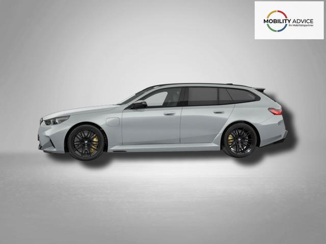 BMW M5 Touring 4.4 8-Gang Steptronic xDrive 