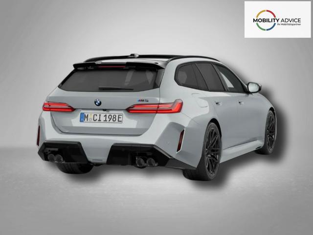 BMW M5 Touring 4.4 8-Gang Steptronic xDrive 