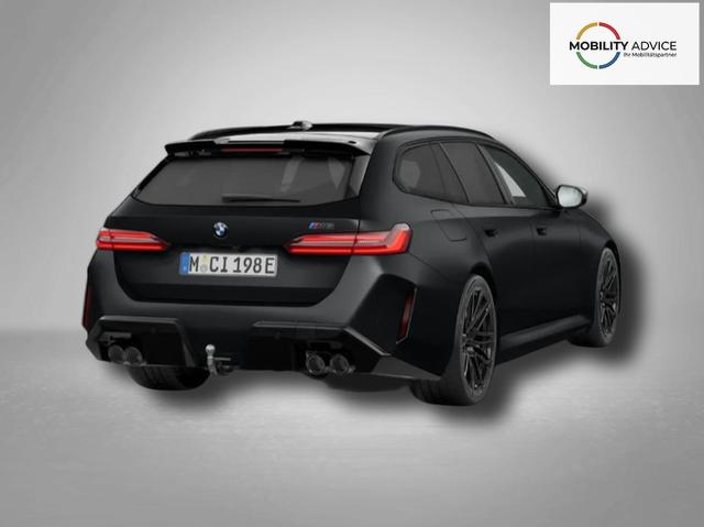 BMW M5 M 4.4 V8 Plug in Hybrid 8-Gang Steptronic 