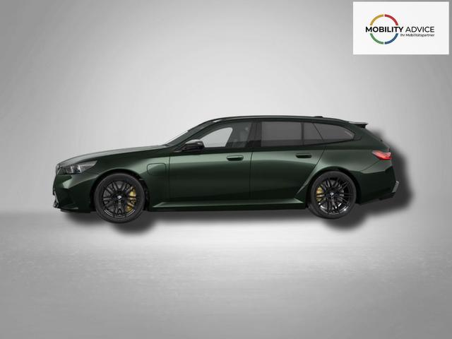BMW M5 M 4.4 V8 Plug in Hybrid 8-Gang Steptronic 