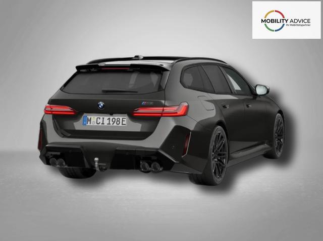 BMW M5 M 4.4 V8 Plug in Hybrid 8-Gang Steptronic 