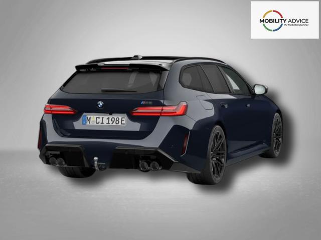 BMW M5 M 4.4 V8 Plug in Hybrid 8-Gang Steptronic 