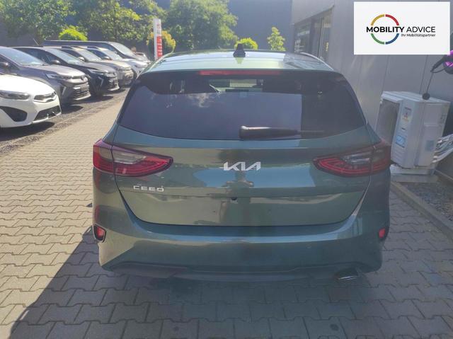 Kia Ceed Platinum AT*LED*Navi*Shzg*PDCv+h*Cam*SD*17" 