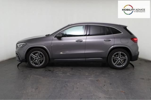 Mercedes-Benz GLA AMG Line 220 (AMG Line) d 4MATIC *PANO*AHK*NAVI*LED*SHZ*PDC* 
