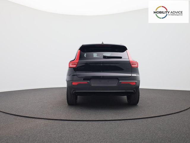 Volvo XC40 2.0 Black Edition Plus B4 Mild-Hybrid 197PS Automatik elektr. PanoDach R&uuml;ckf.Kamera PDC v+h ACC el.Heckklappe Harman/Kardon-Sound Klimaautomatik Sitzheizung Lenkradheizung Apple CarPlay Android Auto 20-LM 