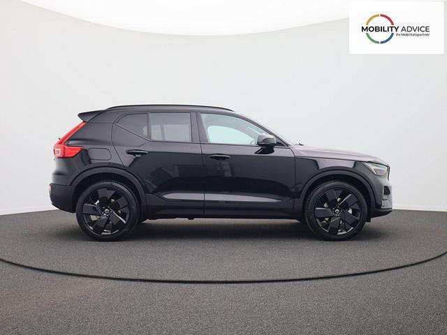 Volvo XC40 2.0 Black Edition Plus B4 Mild-Hybrid 197PS Automatik elektr. PanoDach R&uuml;ckf.Kamera PDC v+h ACC el.Heckklappe Harman/Kardon-Sound Klimaautomatik Sitzheizung Lenkradheizung Apple CarPlay Android Auto 20-LM 