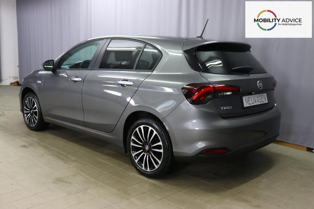 Tipo 5-T&uuml;rer MY22 TIPO 5-T&uuml;rer City Life 1.0 74kW (100PS)695 - Colosseo Grau 645 - Stoff Schwarz "316 R&uuml;ckfahrkamera mit dynamischen F&uuml;hrungslinien 3A4 Sicherheits-Plus-Paket 3A5 Convenience Plus-Paket 3B4 Style-Paket 452 Sitzheizung vorn 5DR Colosseo Grau ja laut RE 21.10 fb 7QC Uconnect&trade; NAV Navigationssystem und digitalem Audioempfang DAB+"