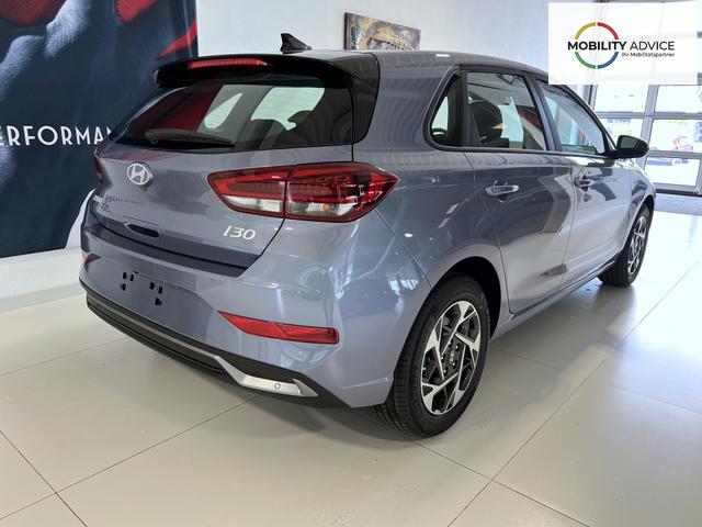Hyundai i30 GO Meta Blue Pearl