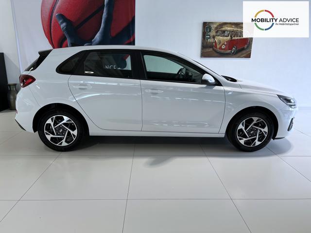 Hyundai i30 GO Atlas White