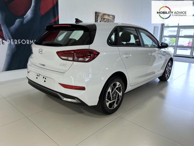 Hyundai i30 GO Atlas White