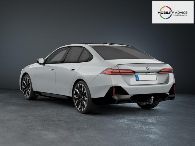 BMW 5er 520d xDrive M-Sportpaket Pro Carbon Pano 