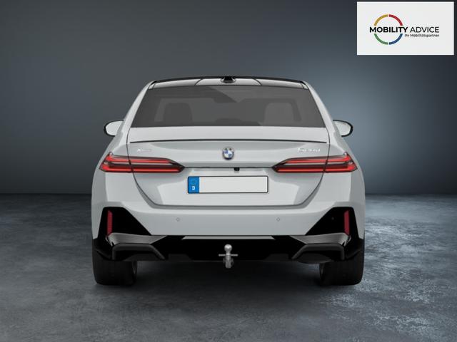 BMW 5er 520d xDrive M-Sportpaket Pro Carbon Pano 