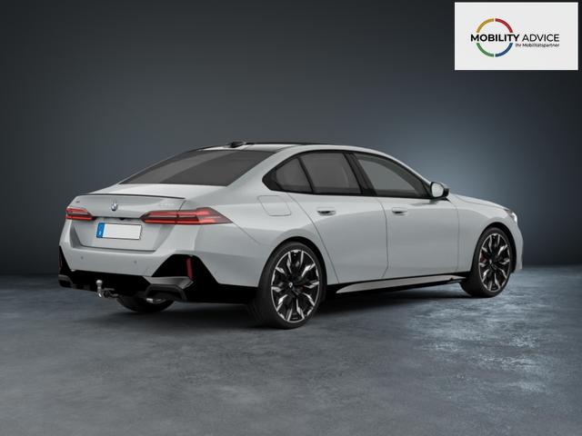 BMW 5er 520d xDrive M-Sportpaket Pro Carbon Pano 