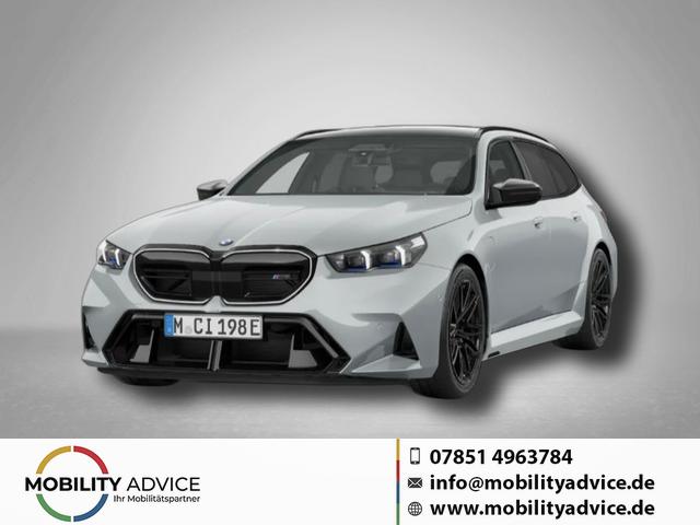BMW M5 - Touring 4.4 8-Gang Steptronic xDrive