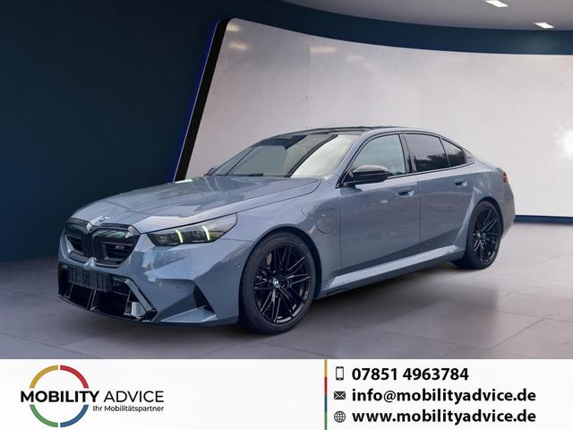 BMW M5 - Basis Limousine ParkPro+DrivAssistPro+Comfort