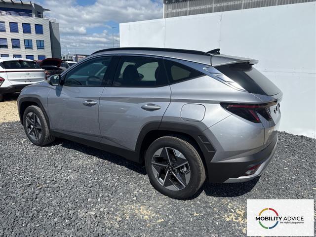 Hyundai / TUCSON / Silber / / / PANO SHZ v+h 18 ALU