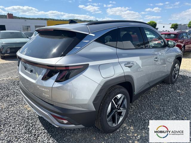 Hyundai / TUCSON / Silber / / / PANO SHZ v+h 18 ALU
