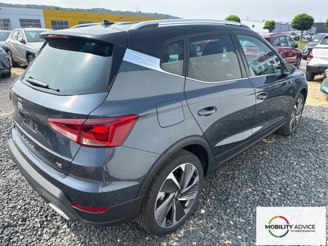 Seat / Arona / Grau / / / NAVI SHZ VOLL LED RFK PDC v+h 18ALU 