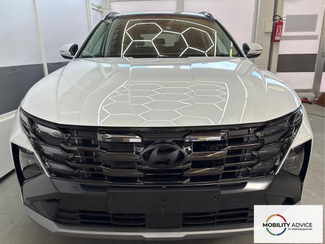 Hyundai / TUCSON / Wei&szlig; / / / PANO SHZ v+h 18 ALU