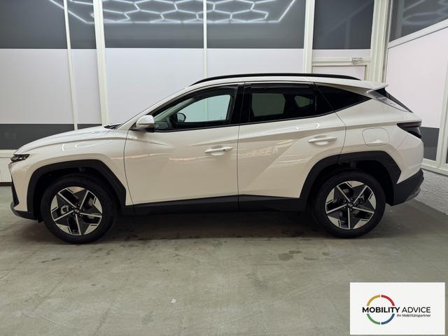 Hyundai TUCSON STYLE AUT ACC 18ALU KLIMAAUTOMATIK TOTWINKEL NAVI SHZ RFK PDC 