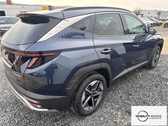 Hyundai / TUCSON / Blau / / / DCT EL.HECKKLAPPE E-SHIFT RFK SHZ v+h